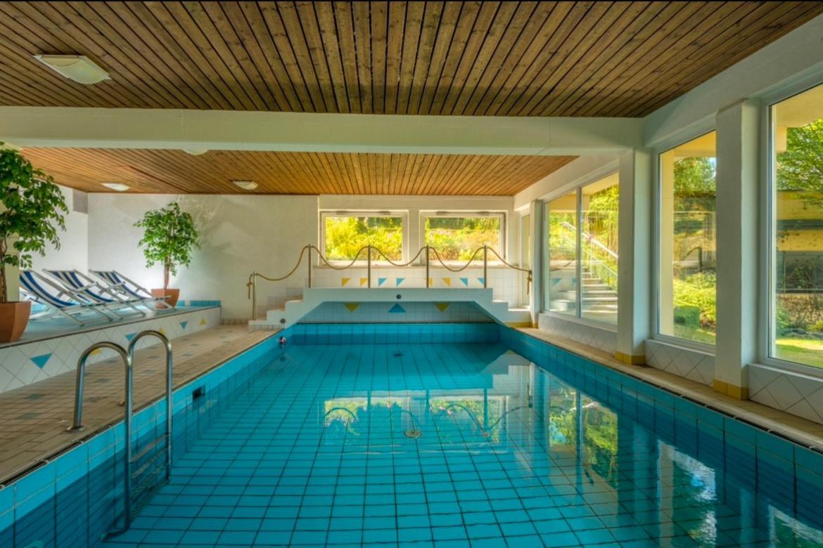 Strandhotel Habich Krumpendorf エクステリア 写真